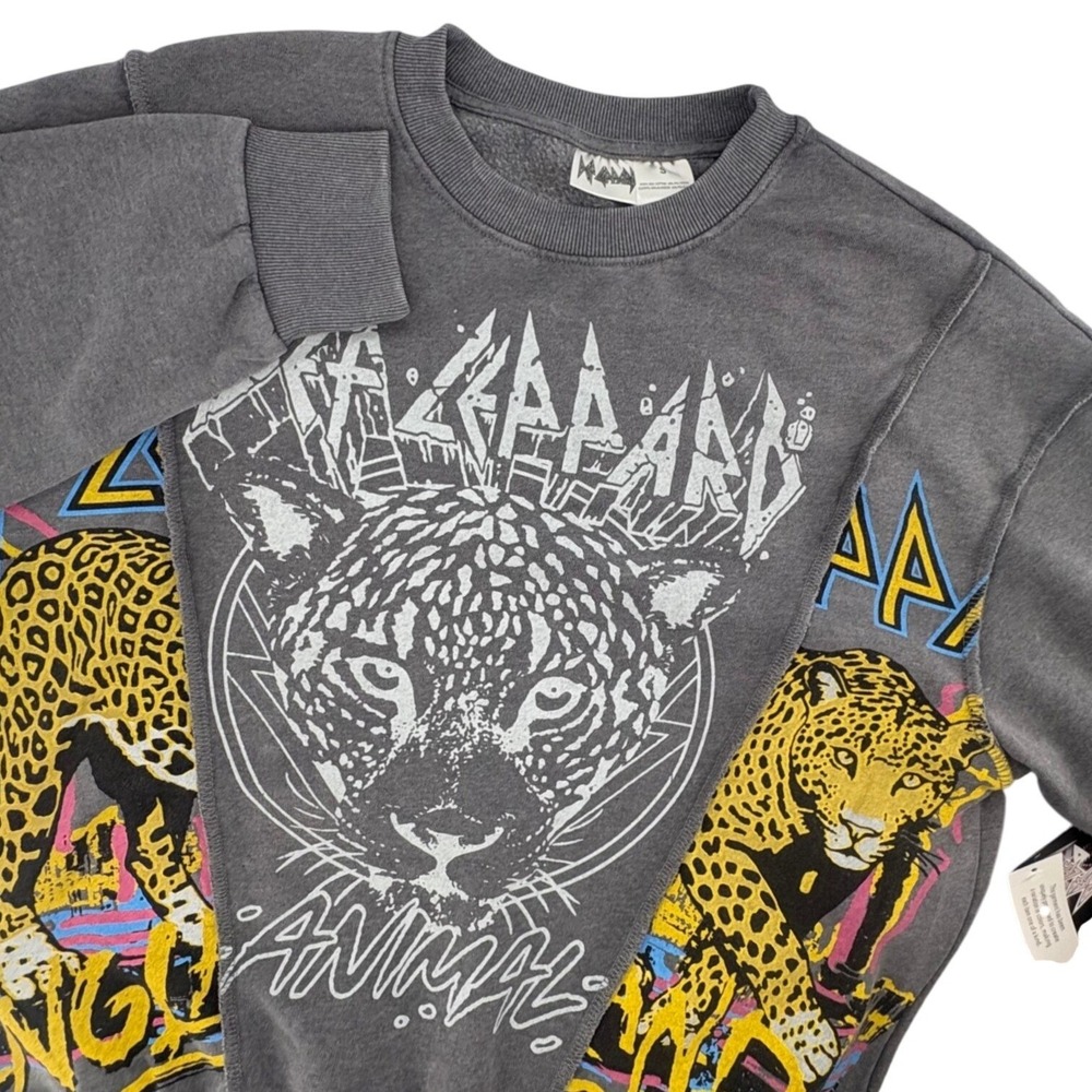 Def Leppard Sweatshirt Unisex Small Grey Mineral Wash Graphic Paneled Rock